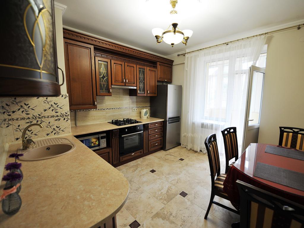 Apartment On Knyagini Olga Street 리비프 외부 사진